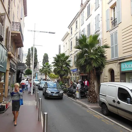 Apartamento Studio Riouffe 2 Mins From The Palais Des Festivals And The 132 *